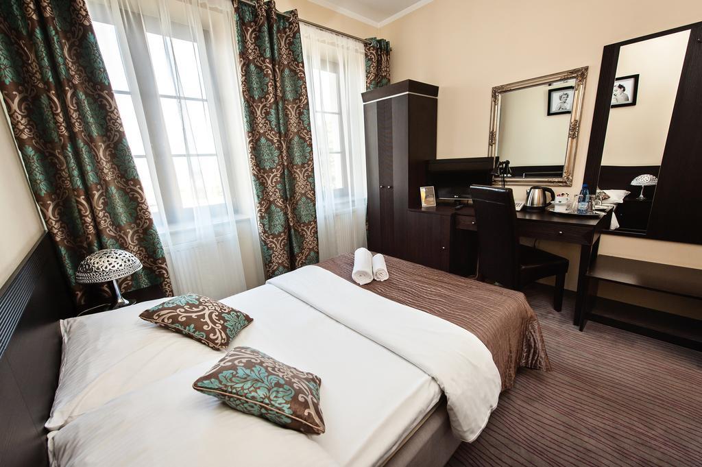 Hotel Willa Adriana Płock Rum bild